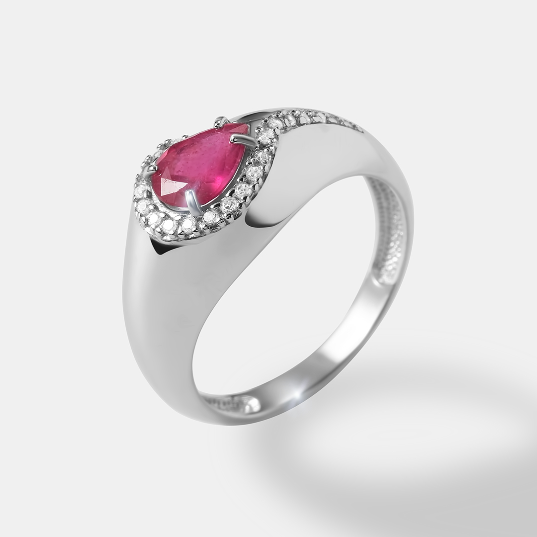 Серебряное кольцо с рубином