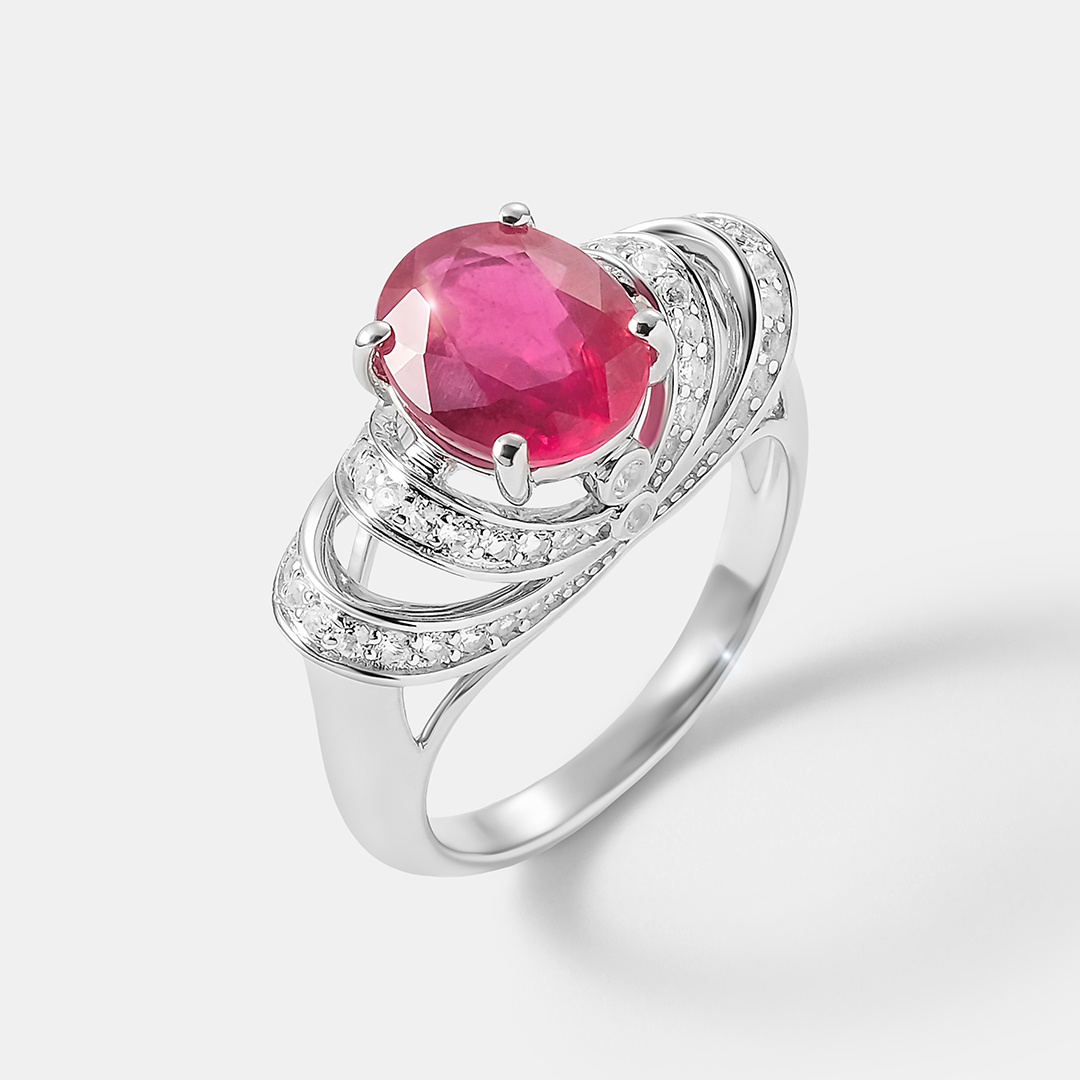 Серебряное кольцо с рубином