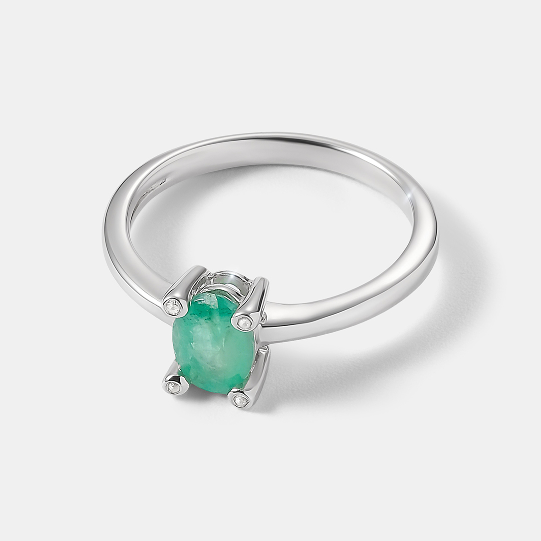 Серебряное кольцо с изумрудом