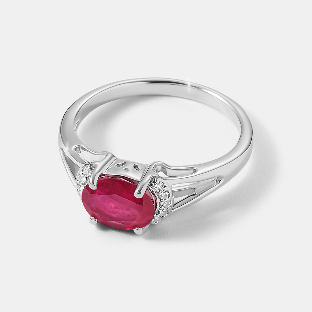 Серебряное кольцо с рубином
