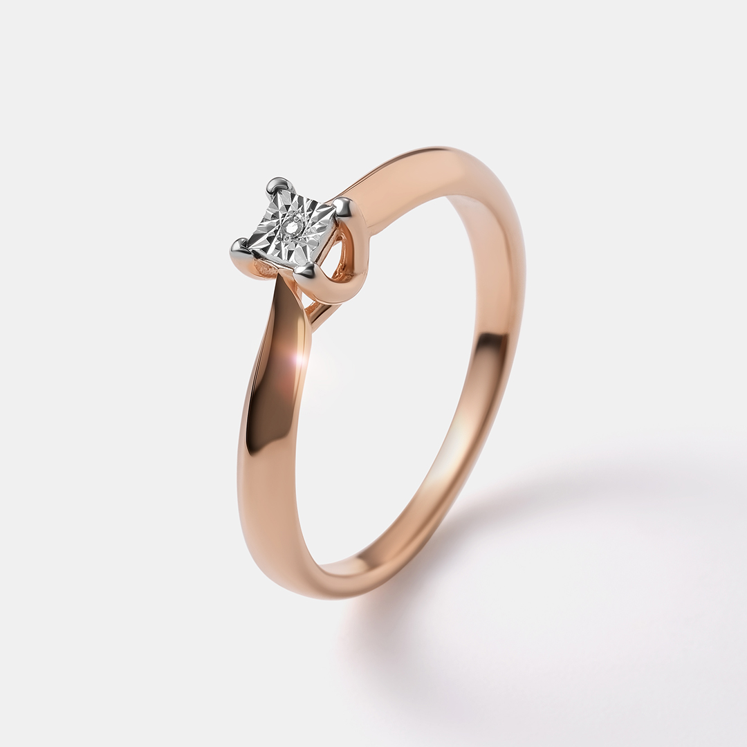Серебряное кольцо с бриллиантом