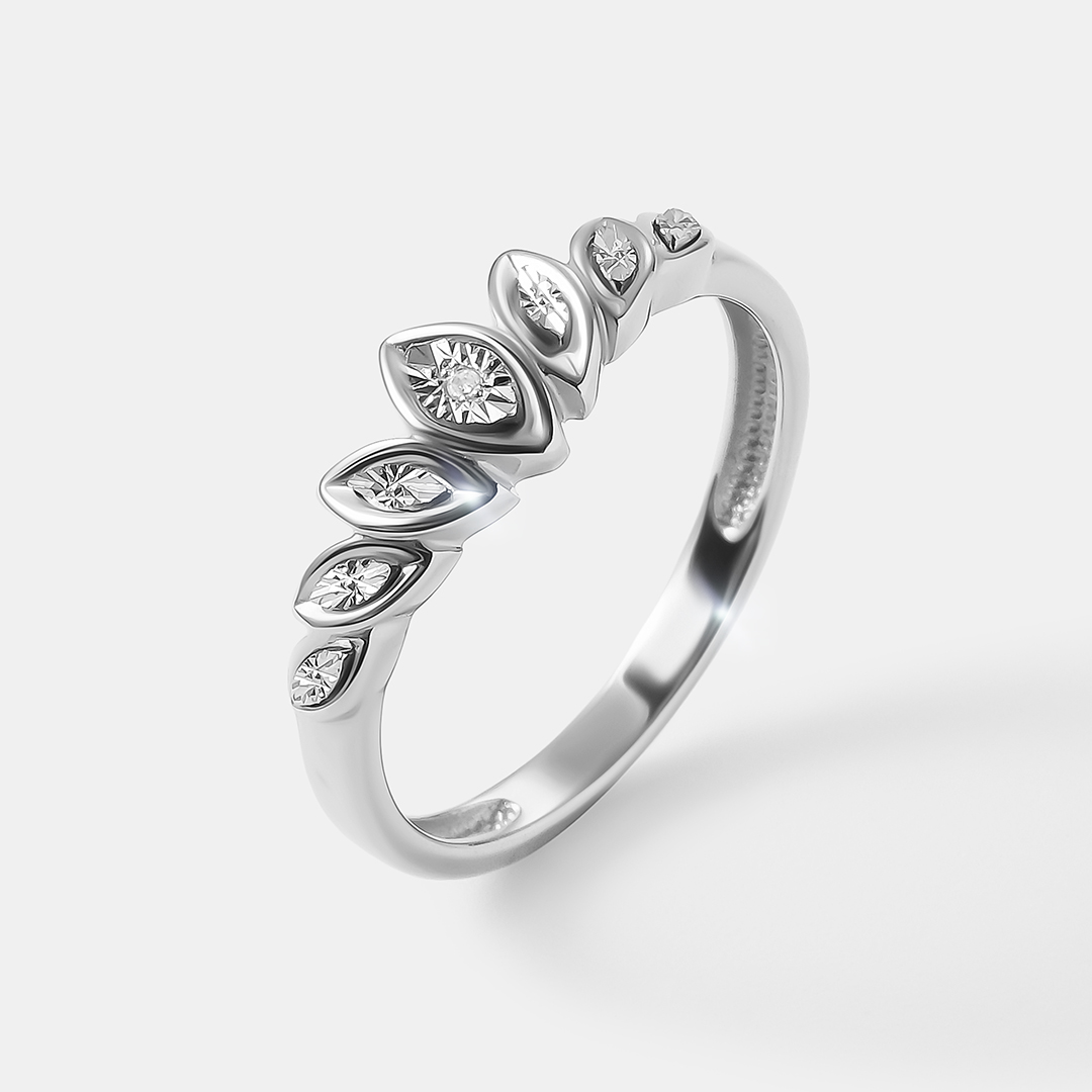 Серебряное кольцо с бриллиантом