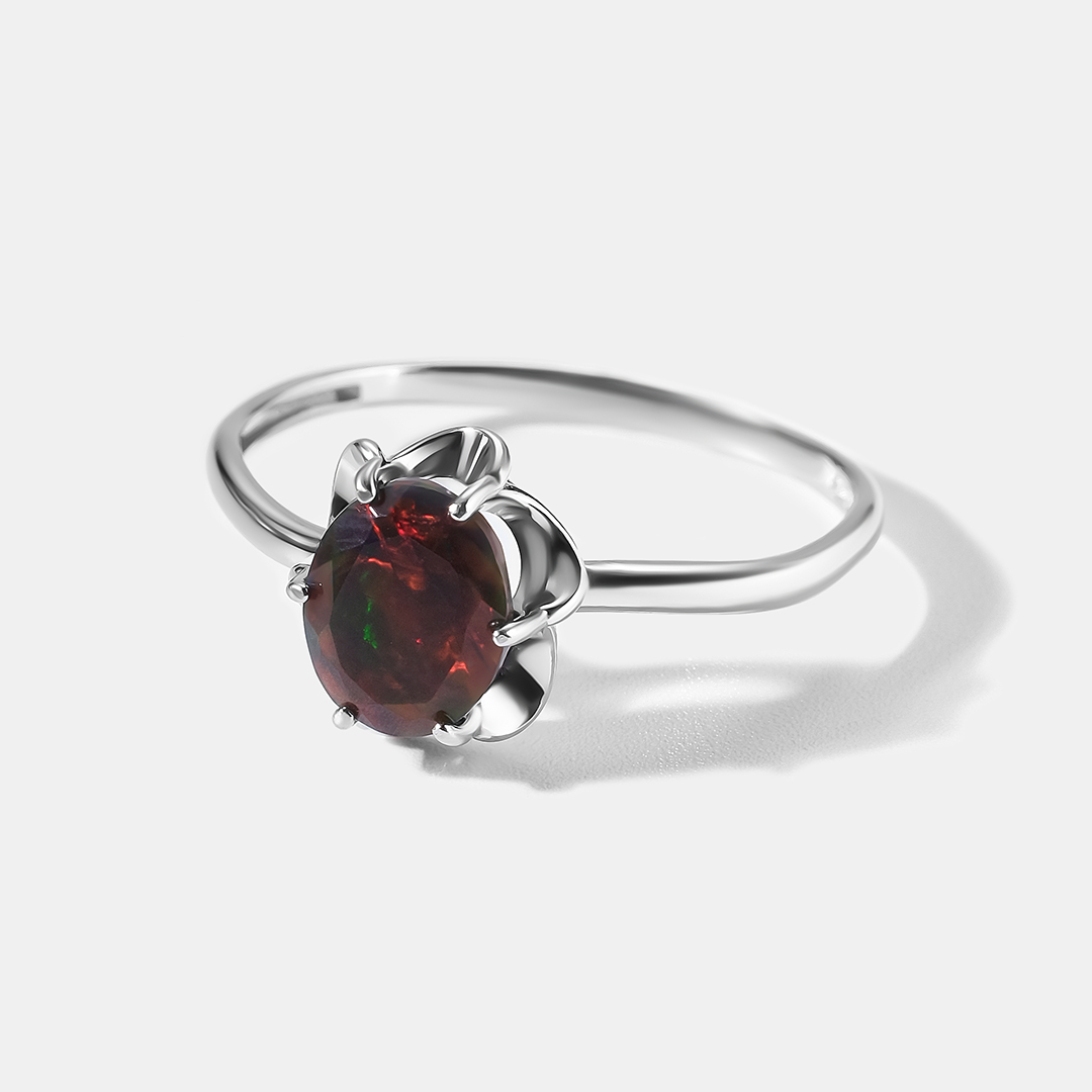 Серебряное кольцо с черным опалом