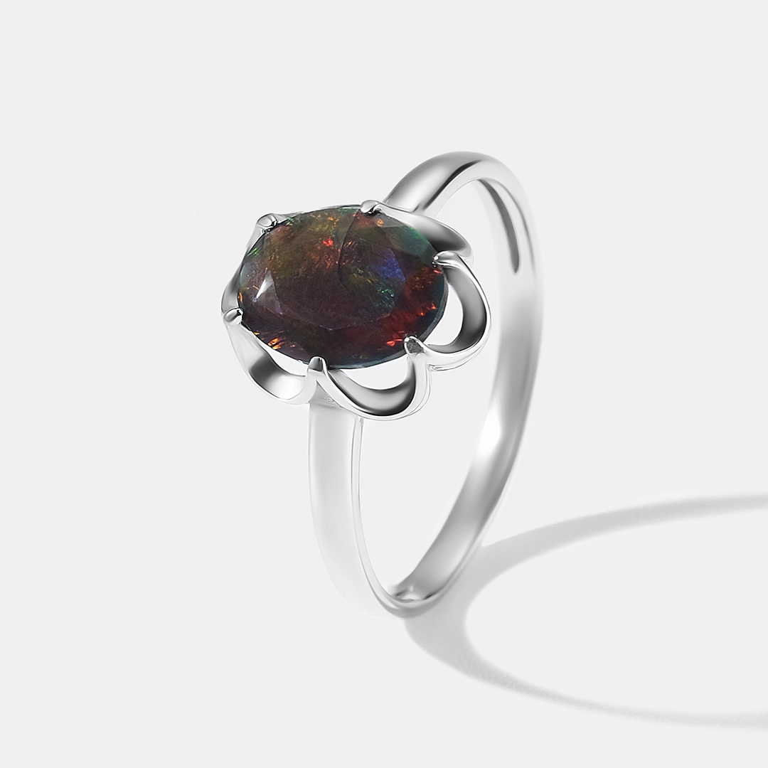Серебряное кольцо с опалом