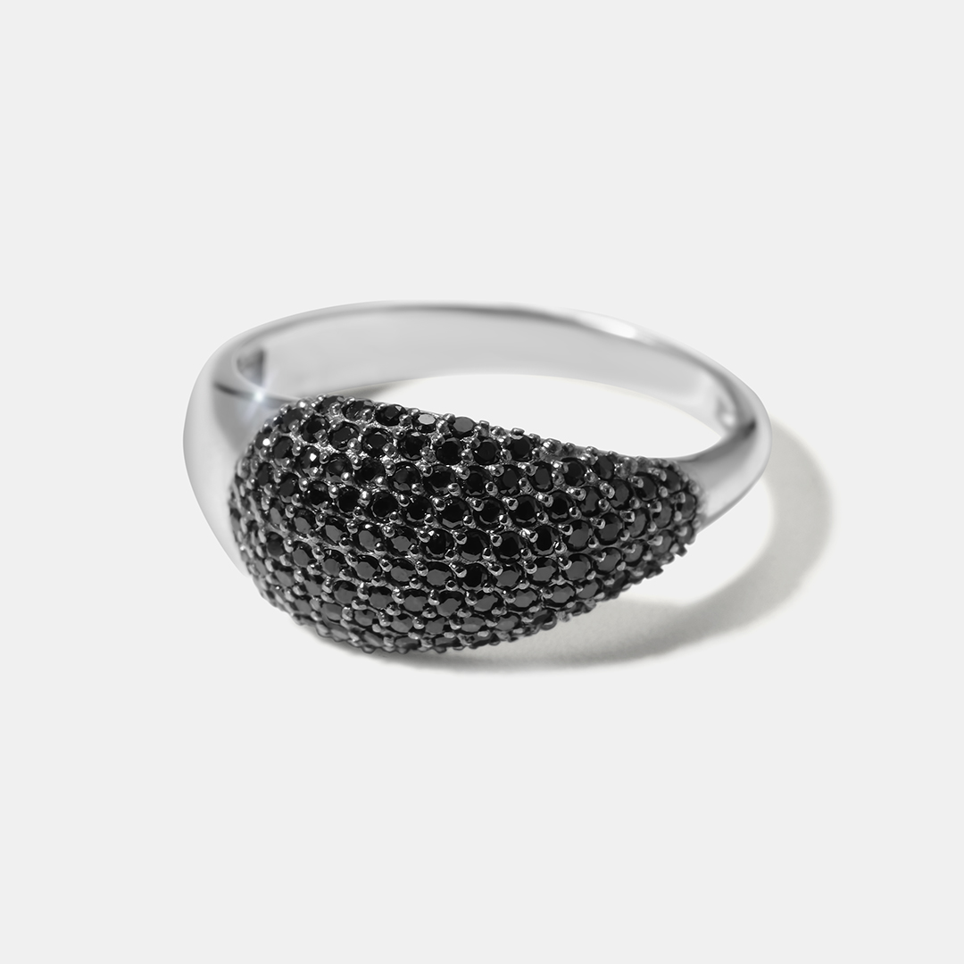 Серебряное кольцо со шпинелью