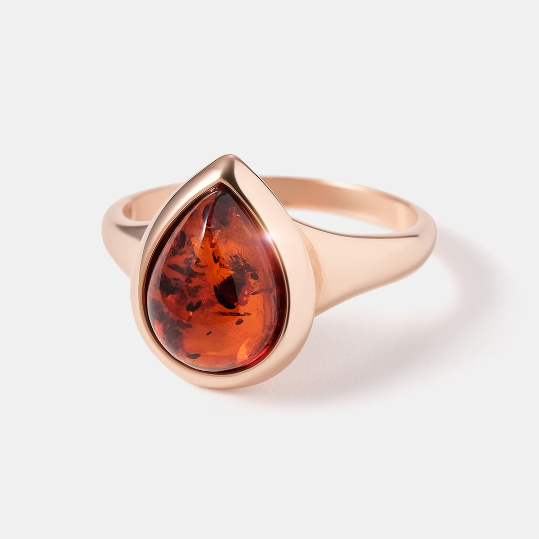 Серебряное кольцо с янтарем