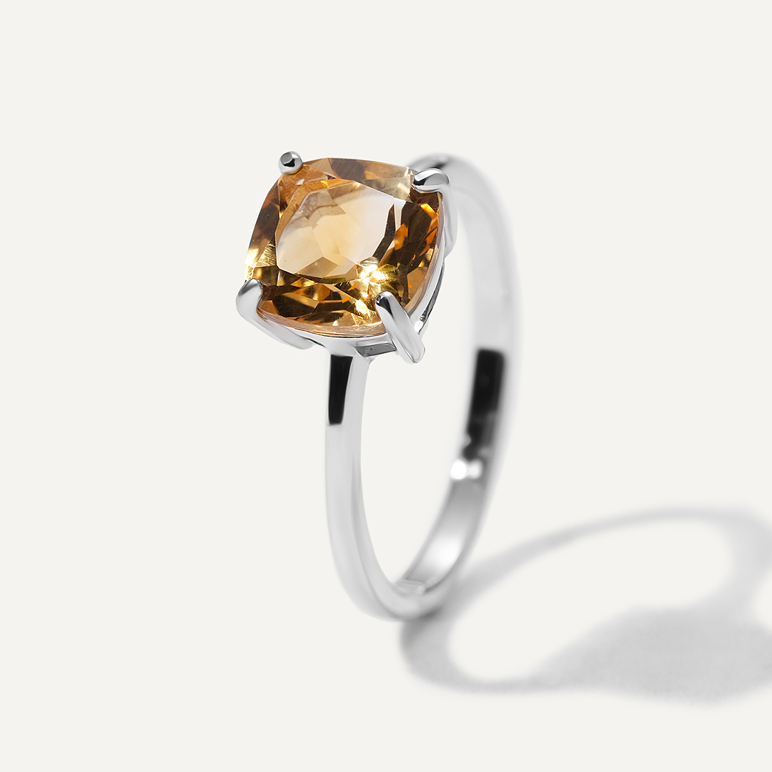 Серебряное кольцо с цитрином
