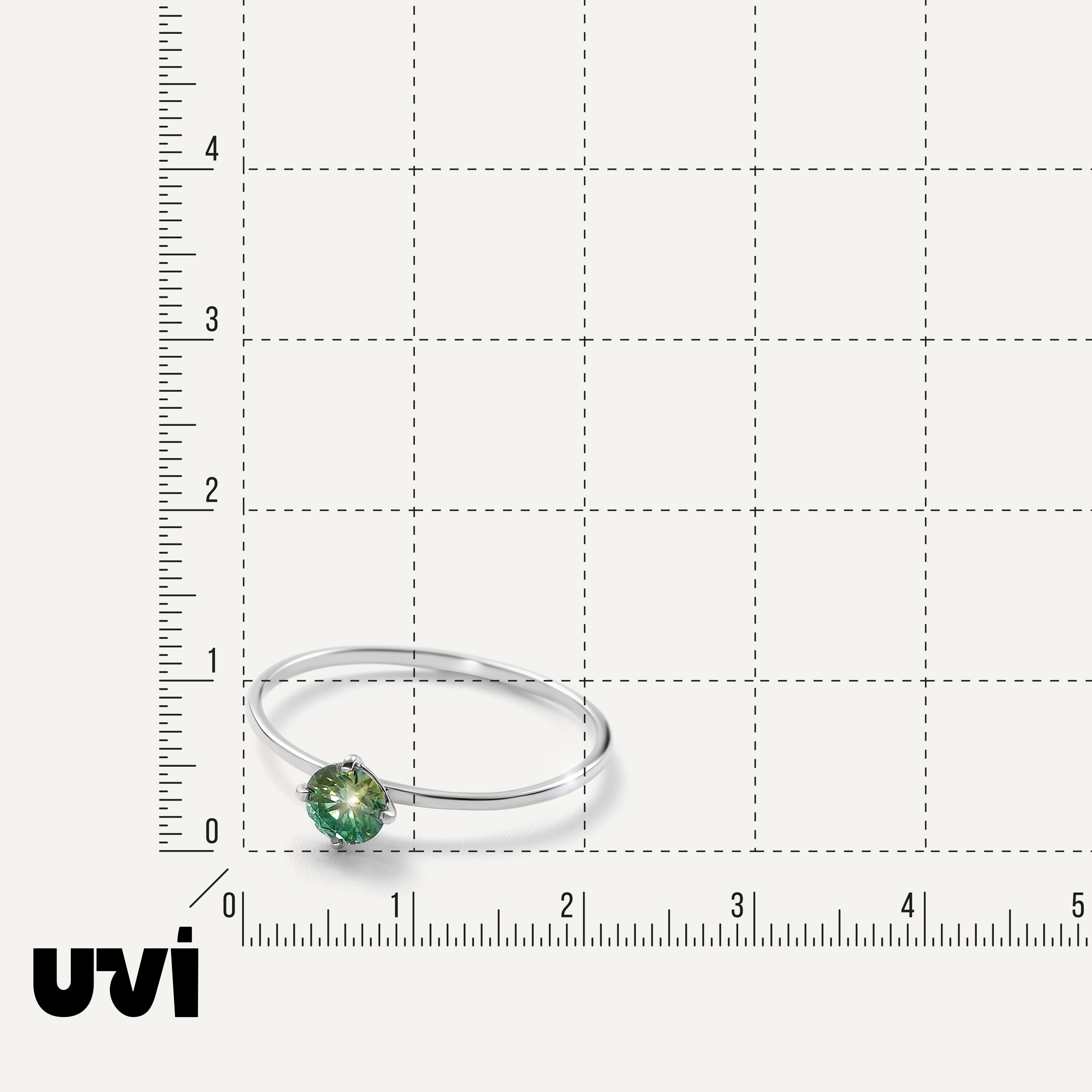 Серебряное кольцо с мауссанитом