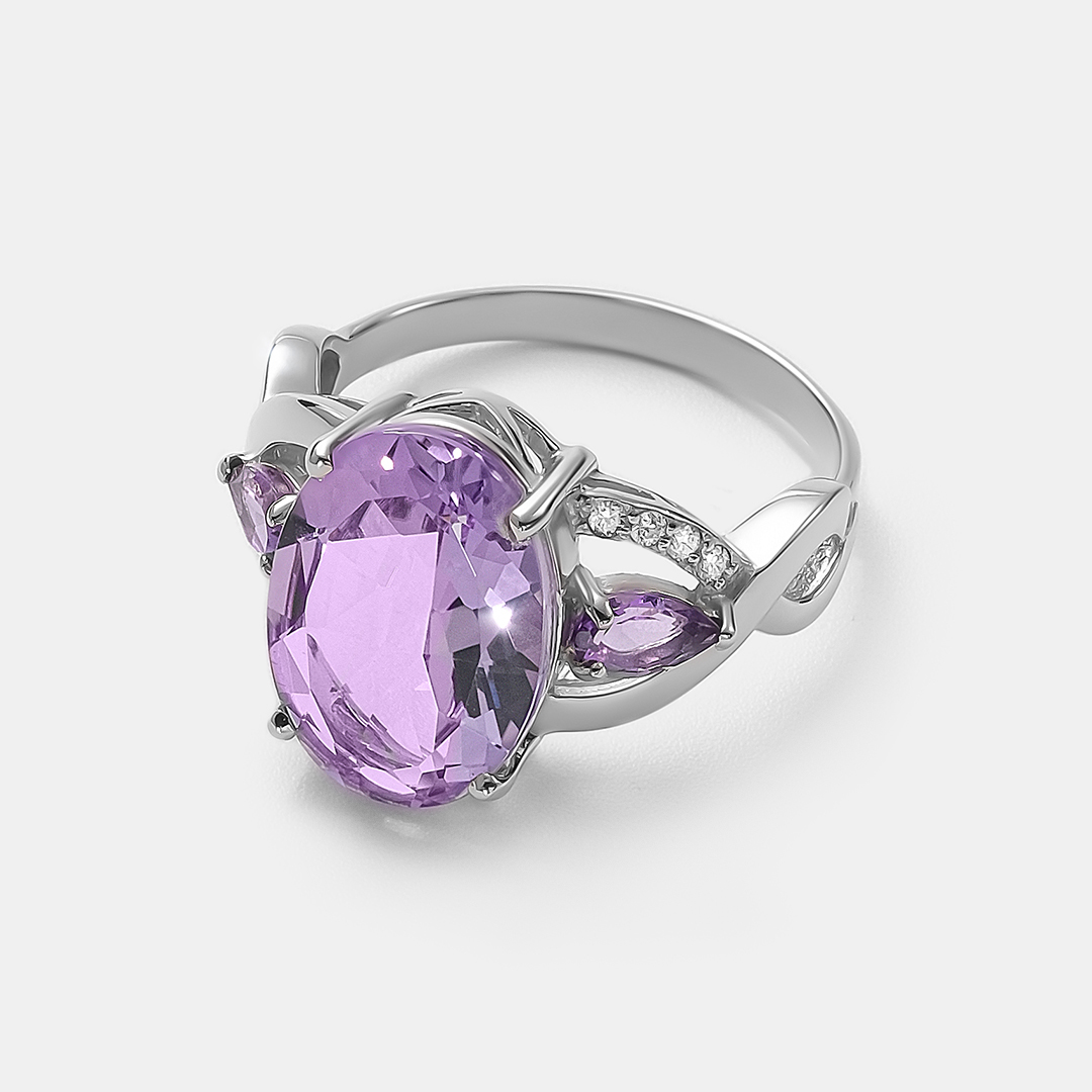 Серебряное кольцо с аметистами