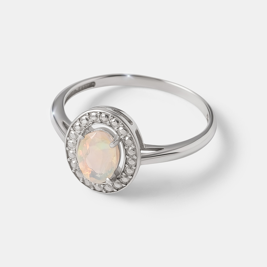 Серебряное кольцо с опалом
