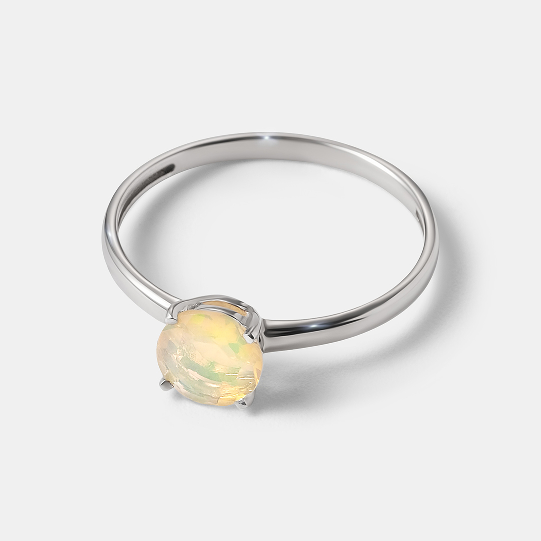 Серебряное кольцо с опалом