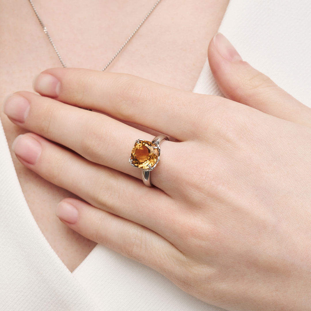Серебряное кольцо с цитрином
