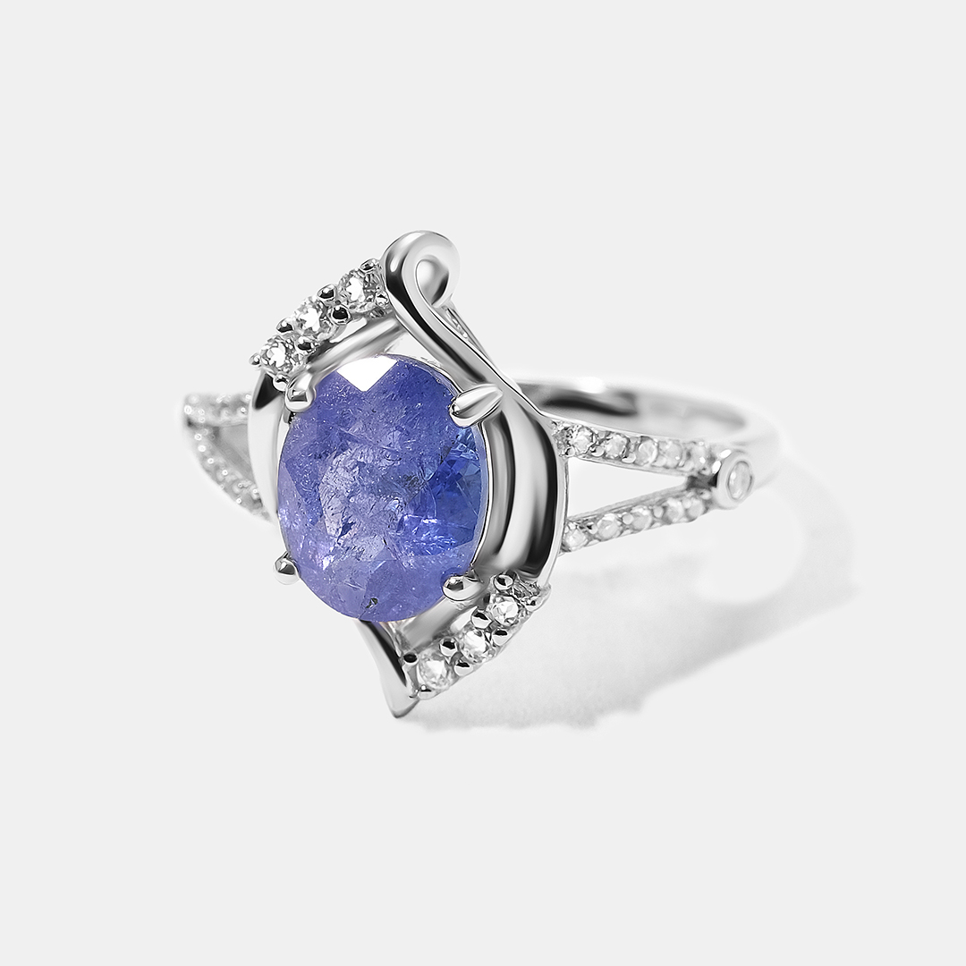Серебряное кольцо с танзанитом