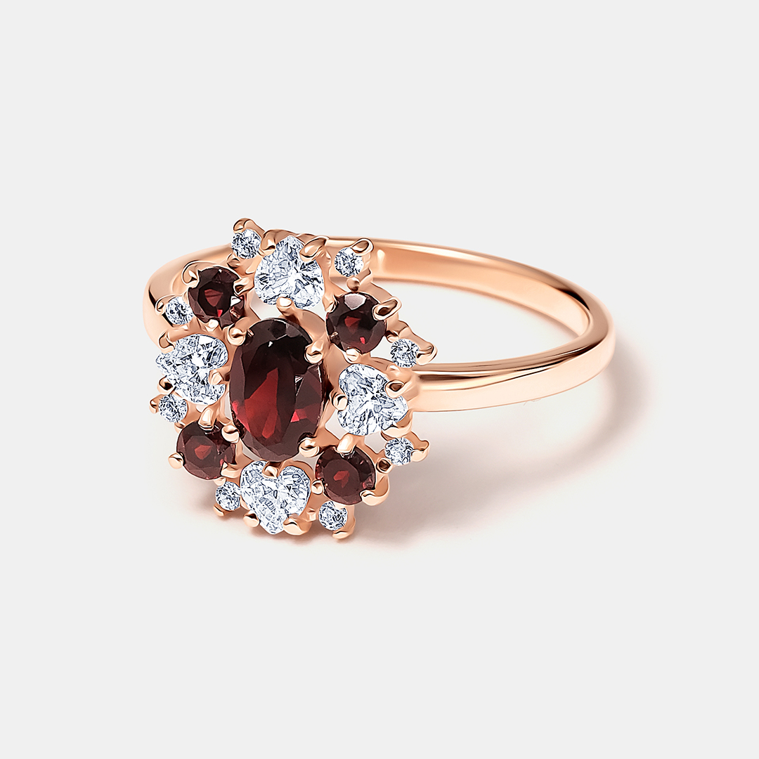 Серебряное кольцо с гранатами