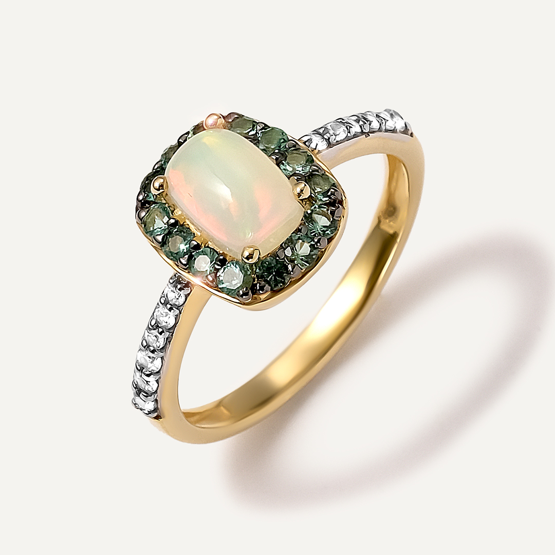 Серебряное кольцо с изумрудами и опалом