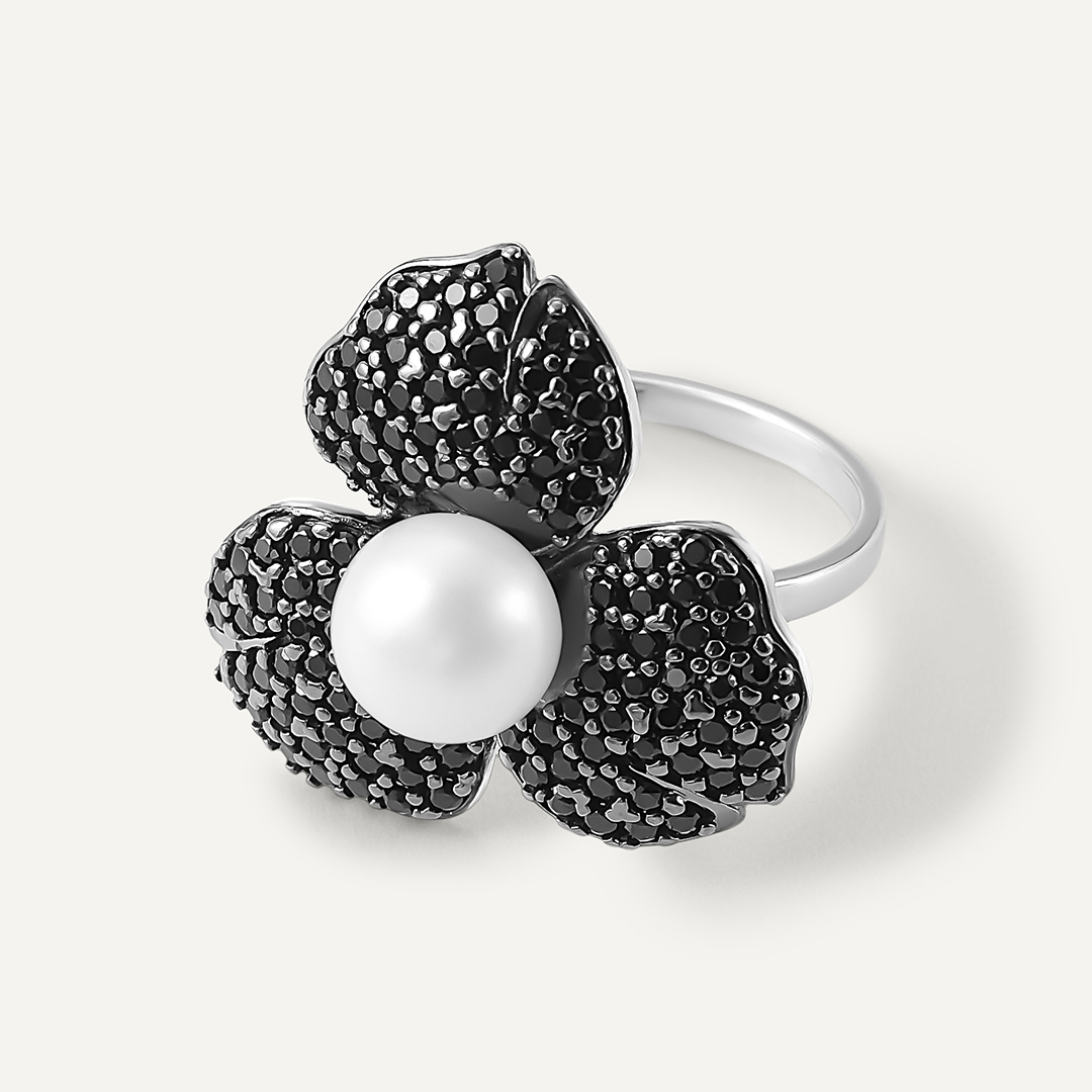 Серебряное кольцо с жемчугом и шпинелью "Цветок"