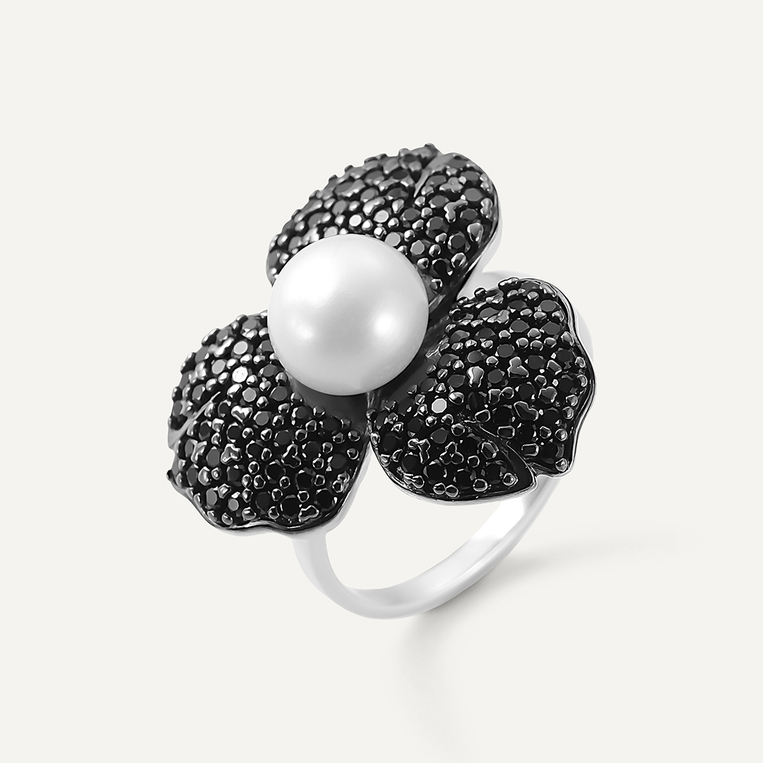 Серебряное кольцо с жемчугом и шпинелью "Цветок"