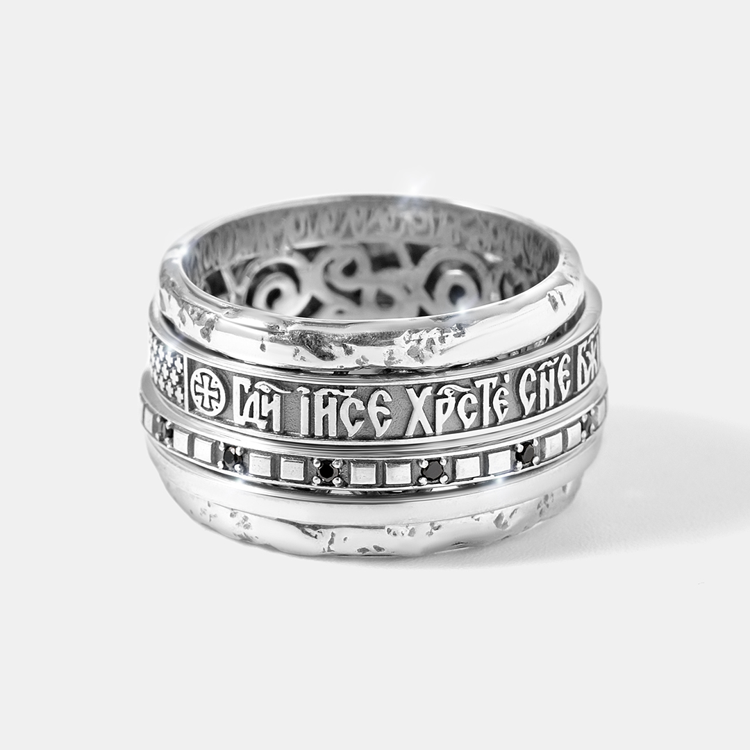 Серебряное кольцо со шпинелью "Иисусова молитва"