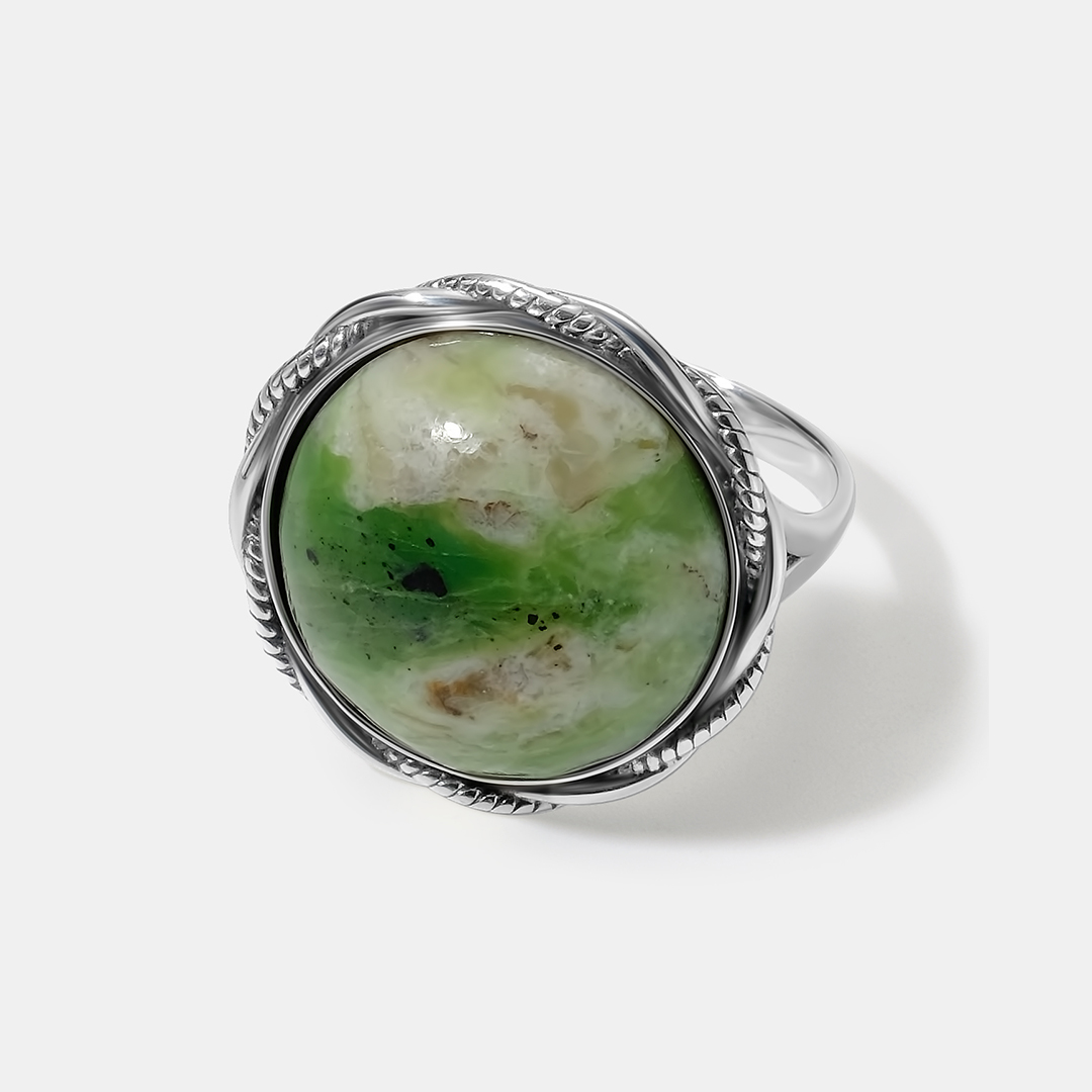 Серебряное кольцо с зеленым опалом