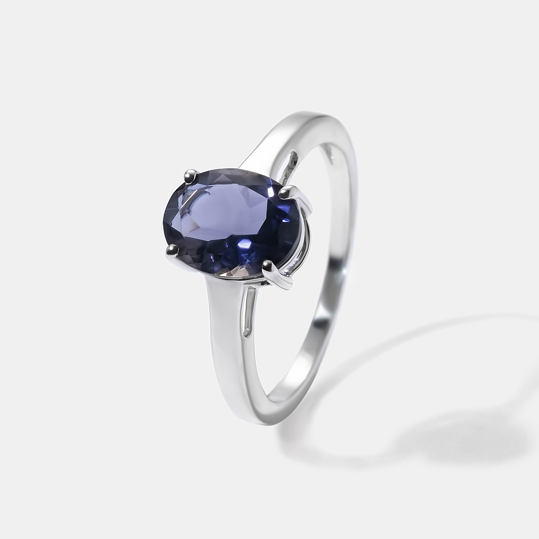 Серебряное кольцо с иолитом