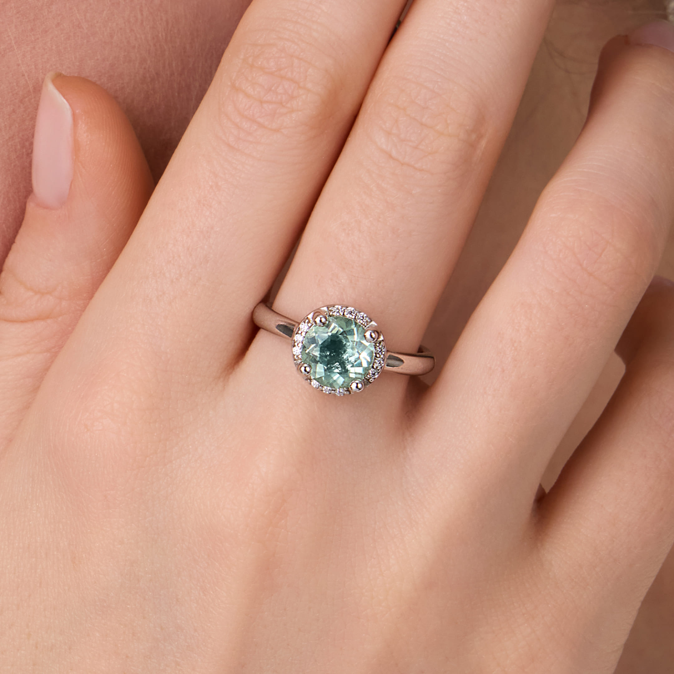 Серебряное кольцо с флюоритом