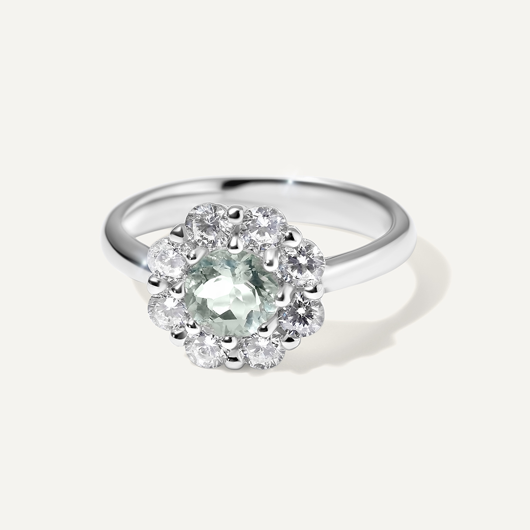 Серебряное кольцо с флюоритом "Цветок"