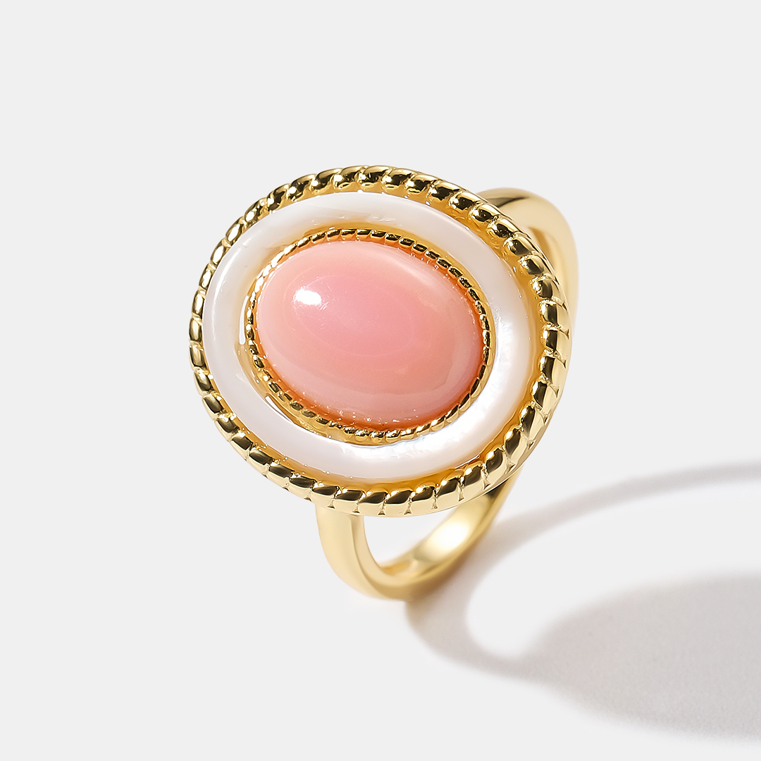 Серебряное кольцо с кораллом