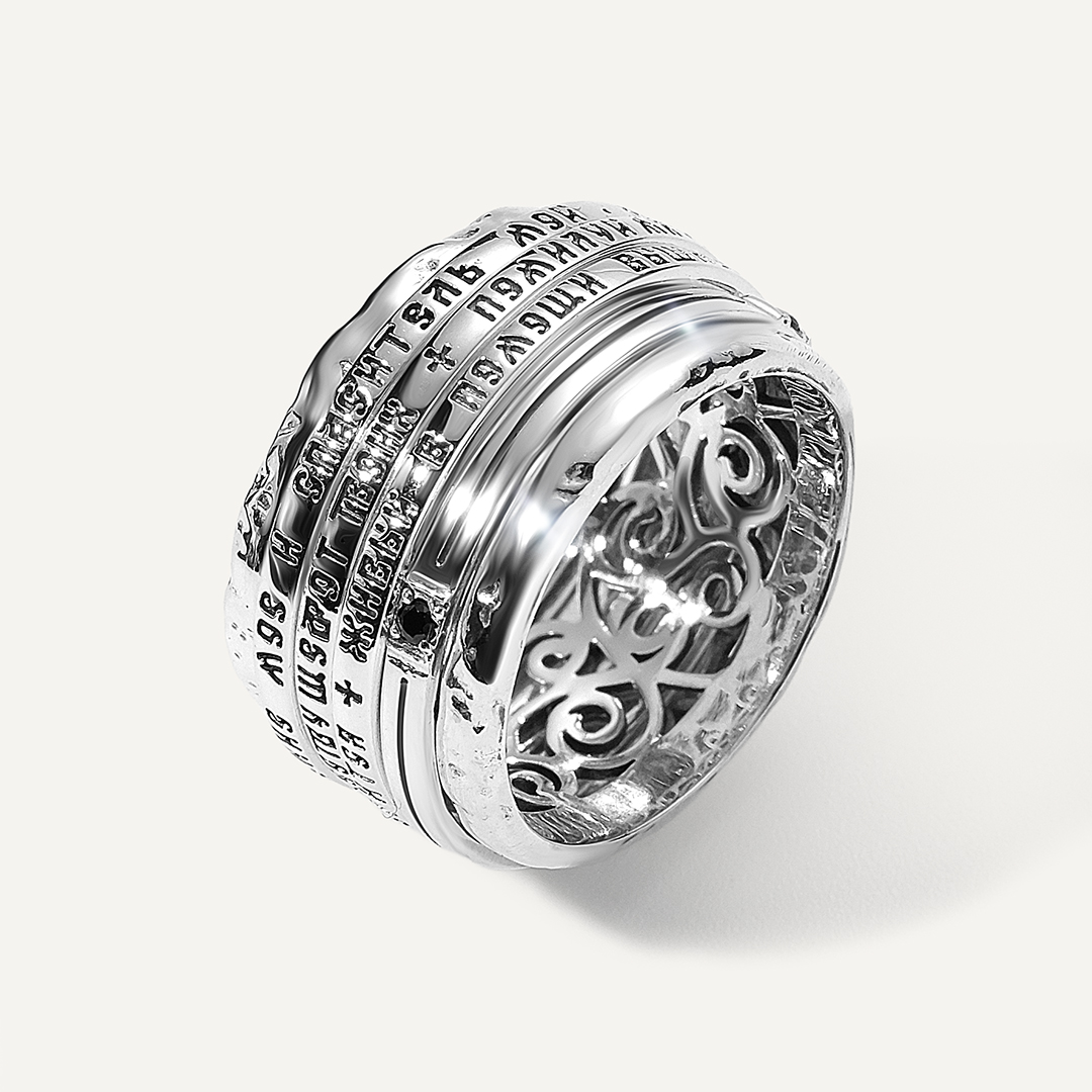 Серебряное кольцо со шпинелью "Три псалма"