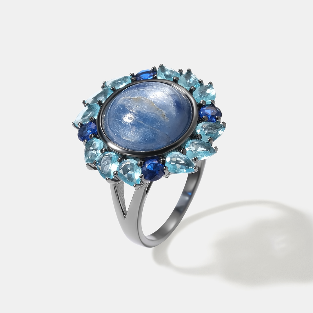 Серебряное кольцо с кианитом