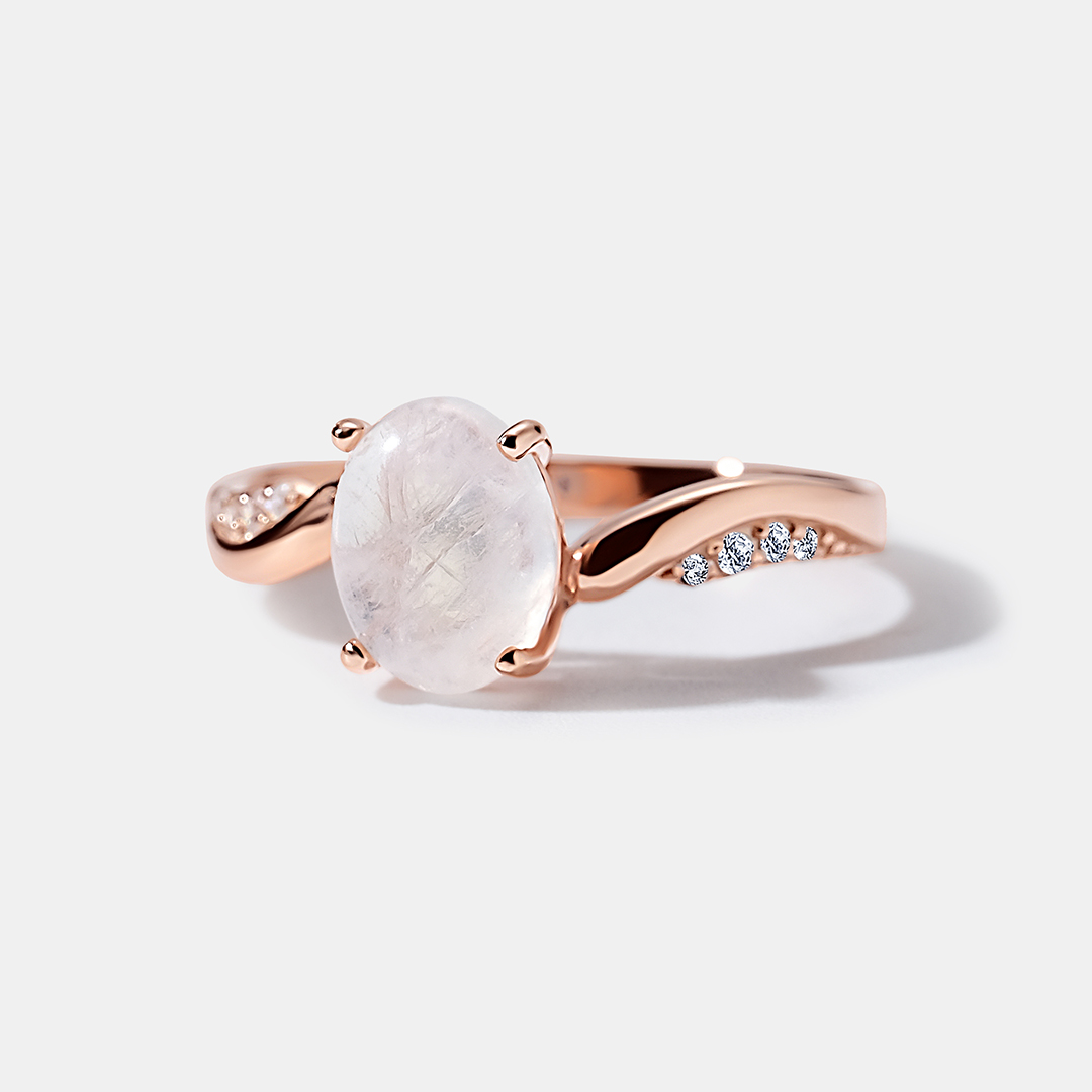 Серебряное кольцо с лунным камнем