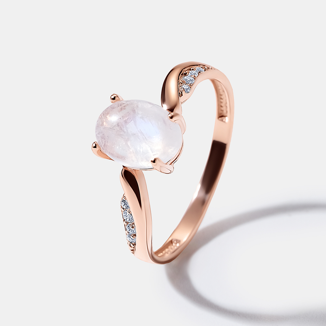 Серебряное кольцо с лунным камнем