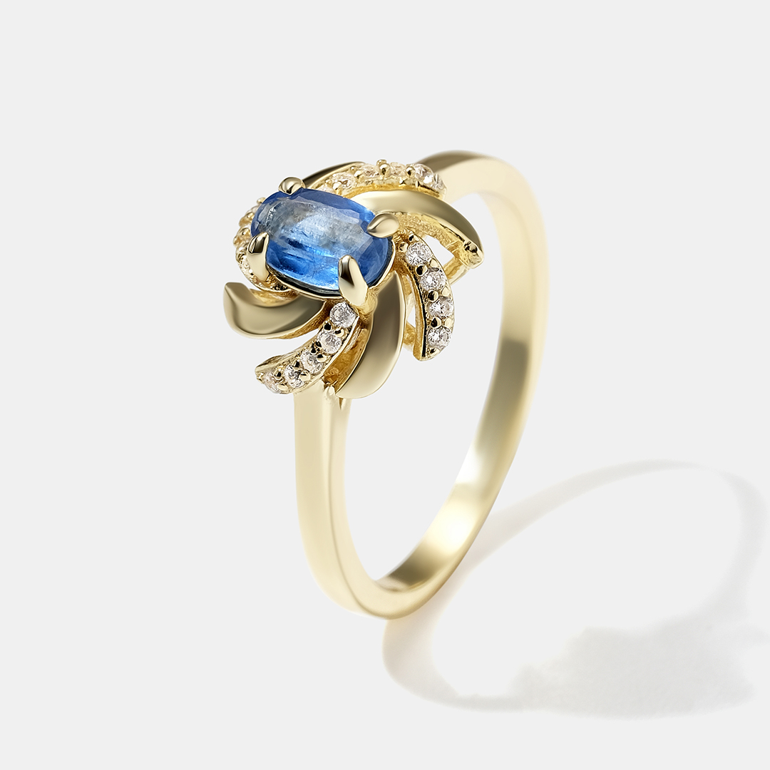 Серебряное кольцо с кианитом