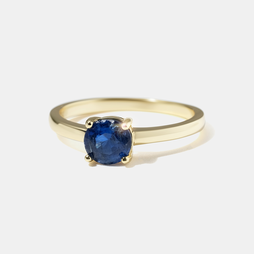 Серебряное кольцо с кианитом