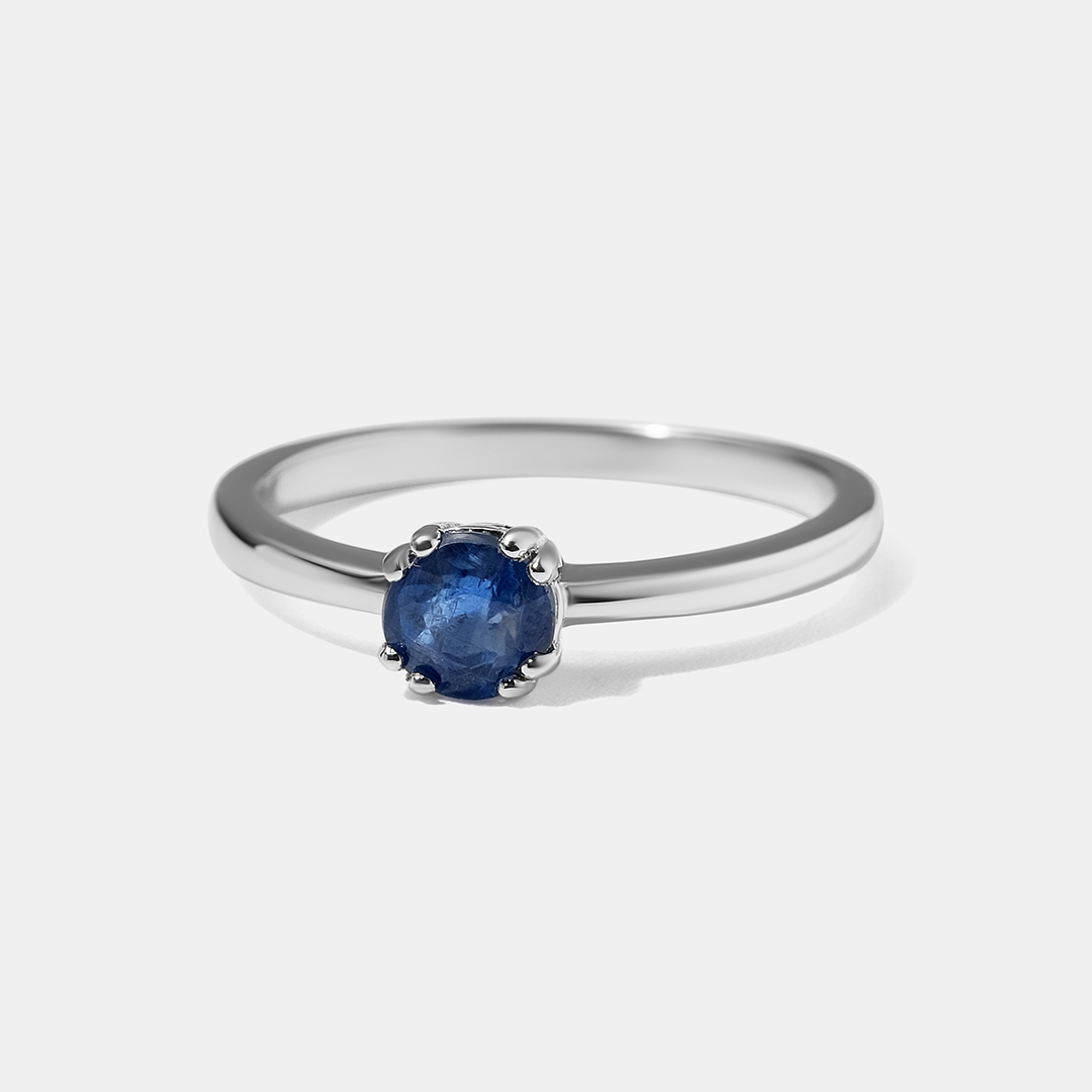 Серебряное кольцо с кианитом