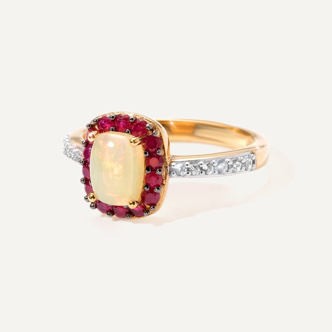 Серебряное кольцо с опалом и рубинами