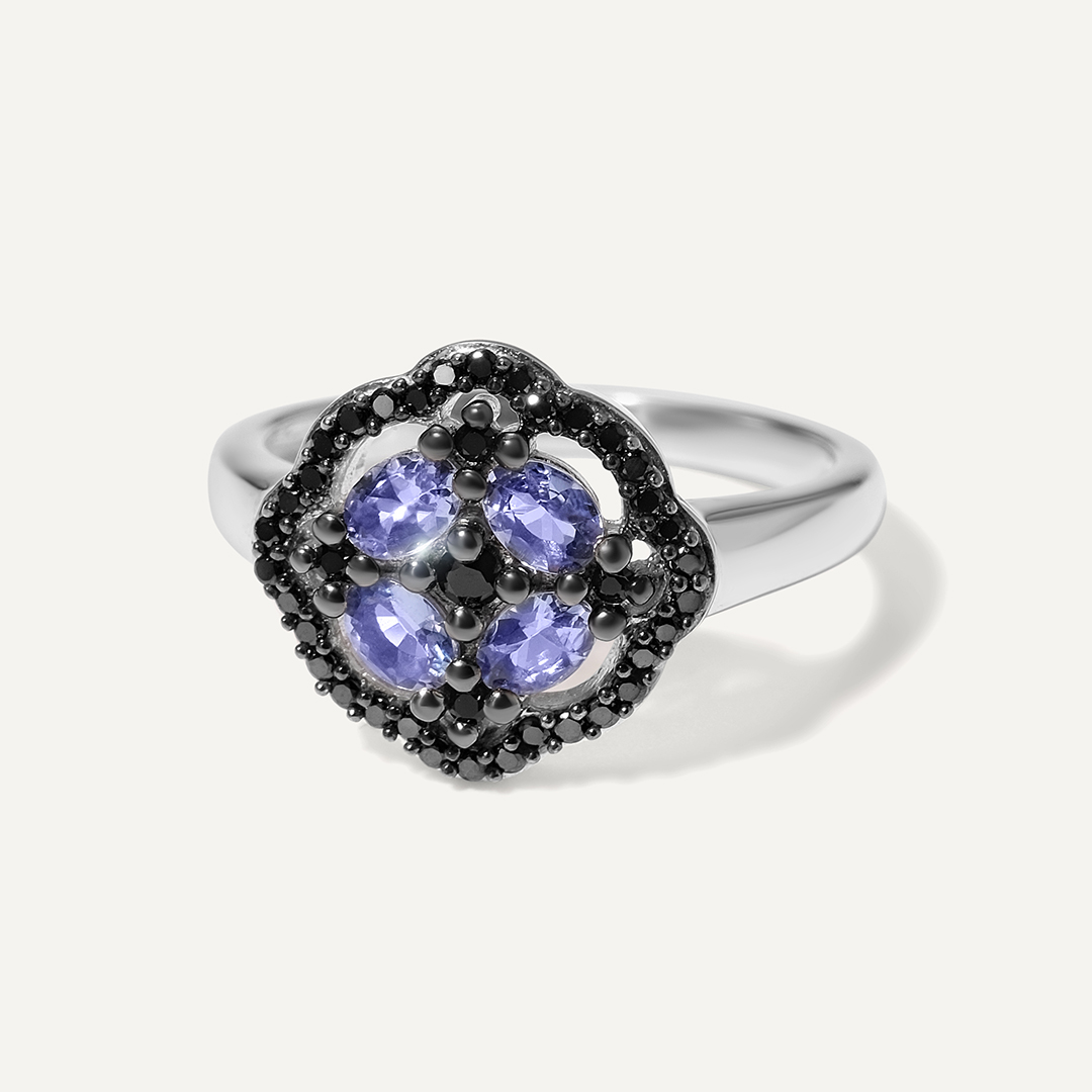 Серебряное кольцо с танзанитами