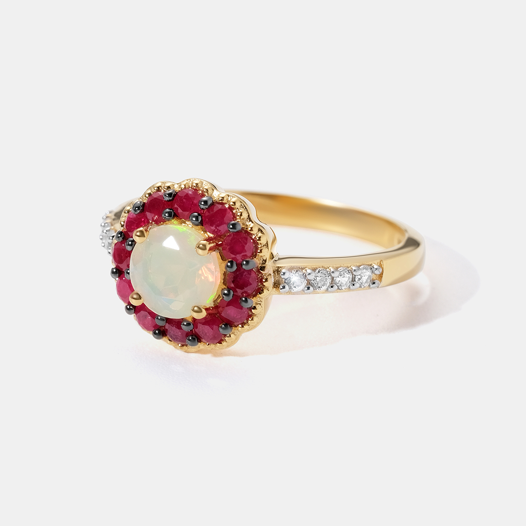 Серебряное кольцо с опалом и рубинами