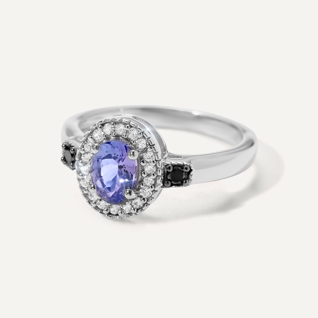 Серебряное кольцо с танзанитом