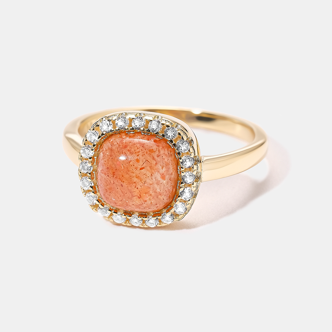 Серебряное кольцо с солнечным камнем
