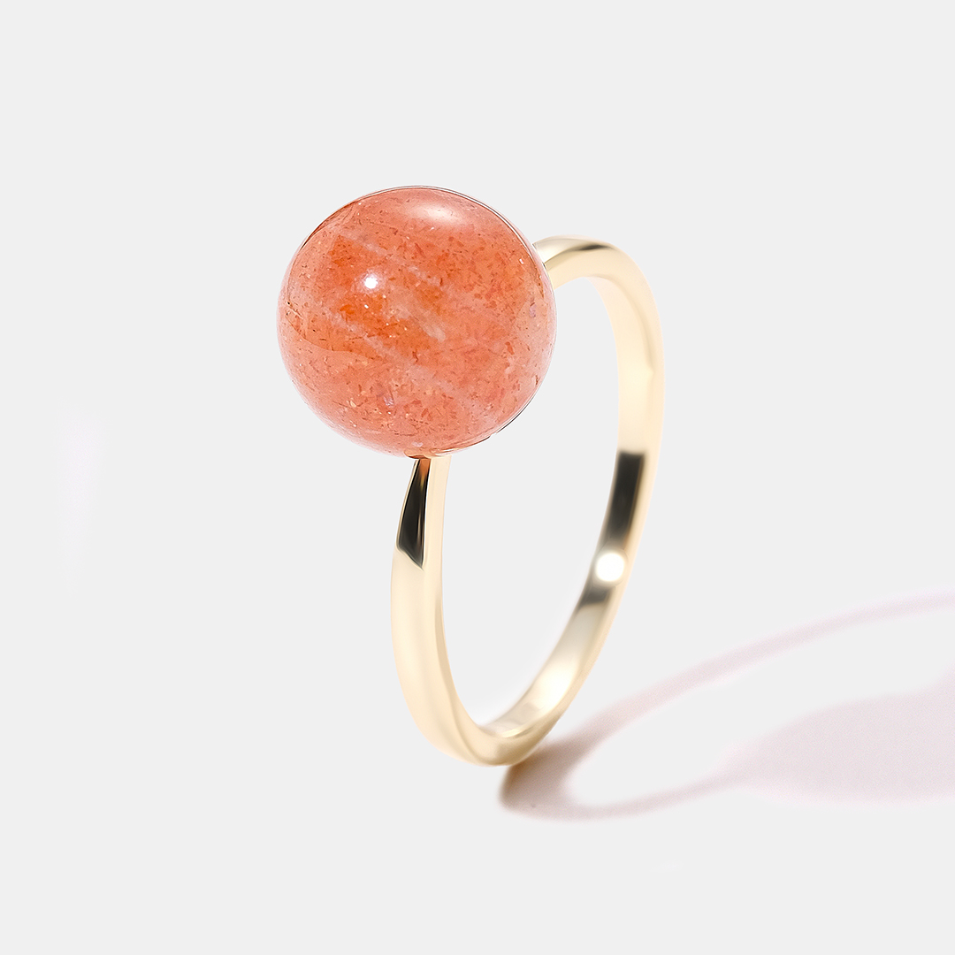 Серебряное кольцо с солнечным камнем