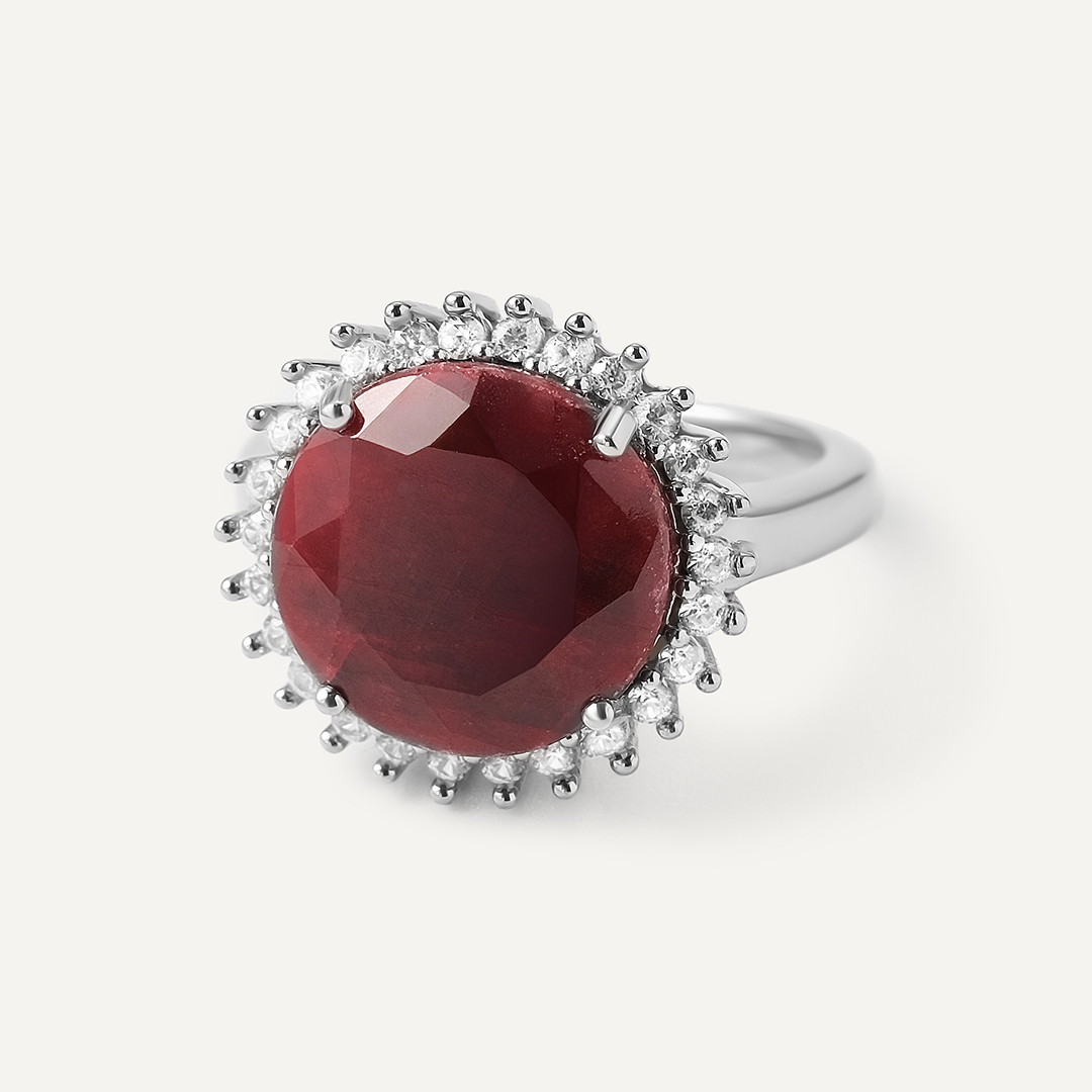 Серебряное кольцо с корундом