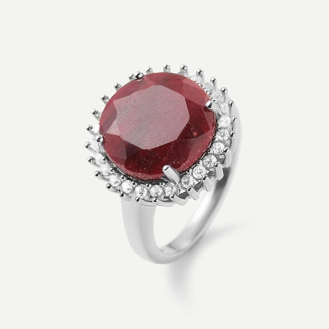 Серебряное кольцо с корундом