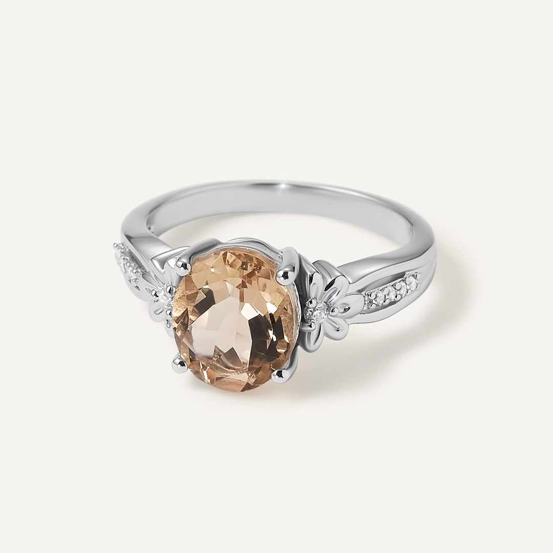 Серебряное кольцо с кварцем "Цветы"