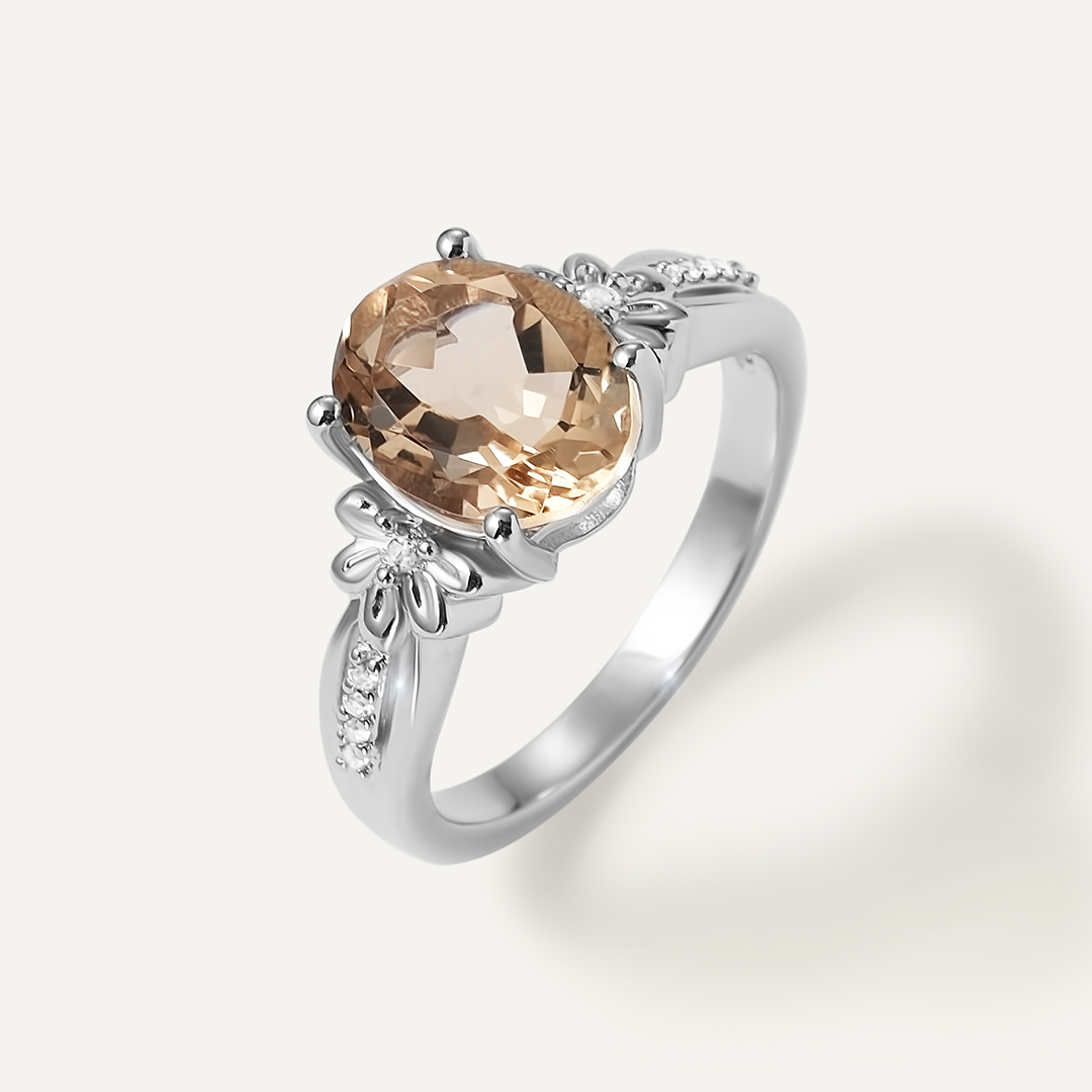 Серебряное кольцо с кварцем "Цветы"