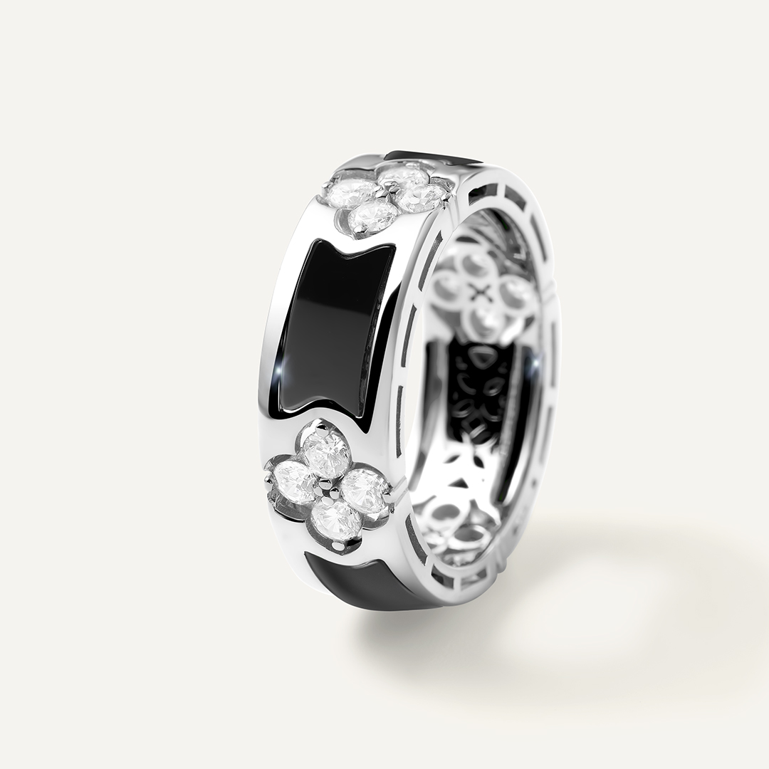 Серебряное кольцо с агатами "Клевер"