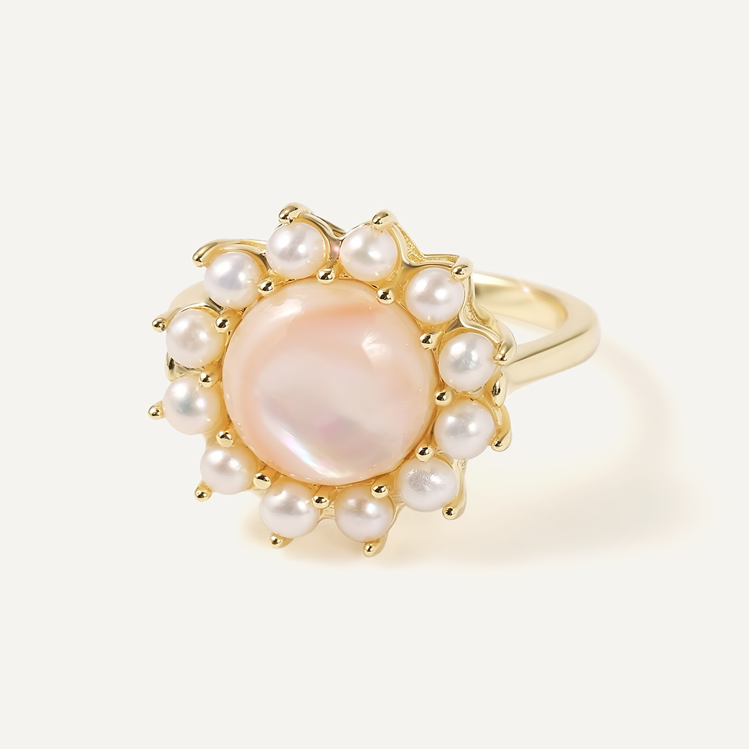 Серебряное кольцо с перламутром и жемчугом