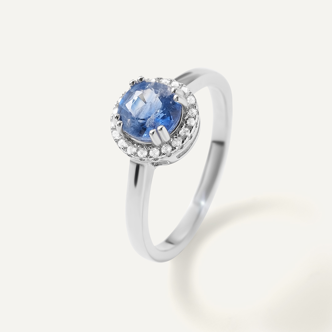 Серебряное кольцо с кианитом