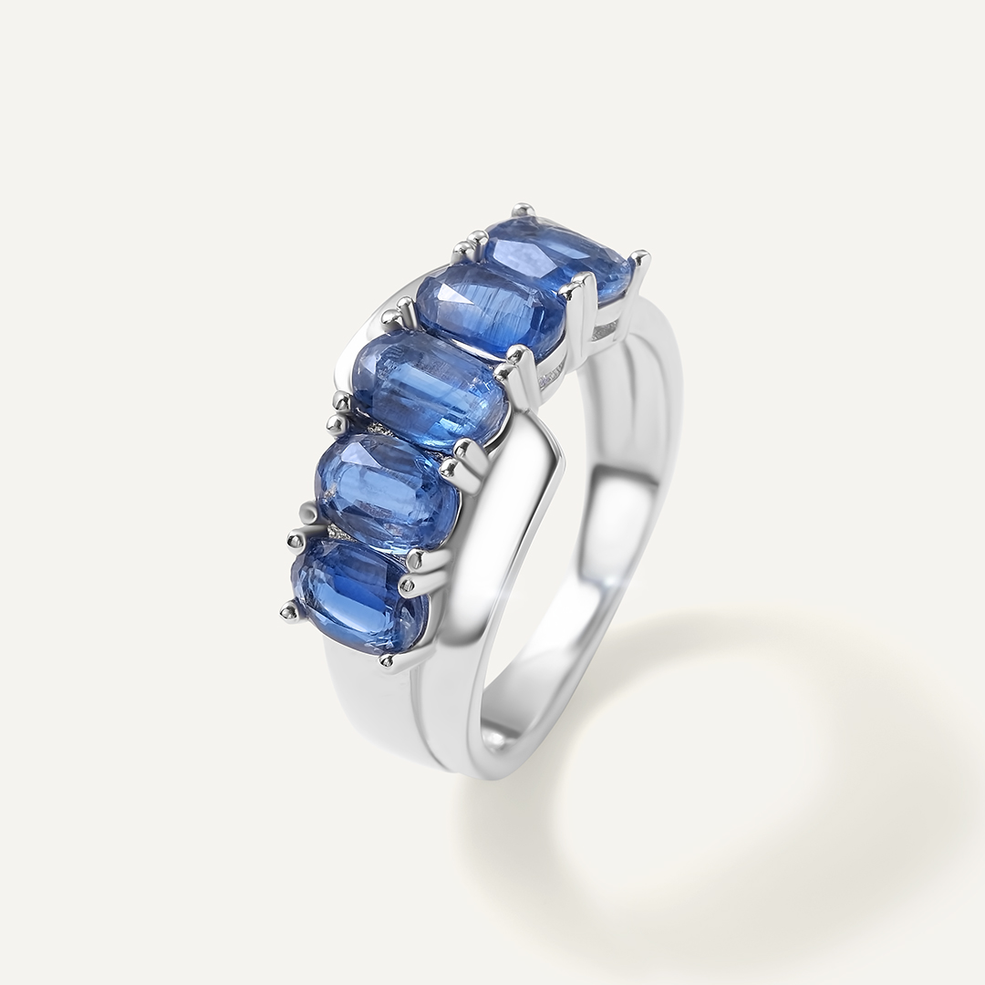 Серебряное кольцо с кианитами
