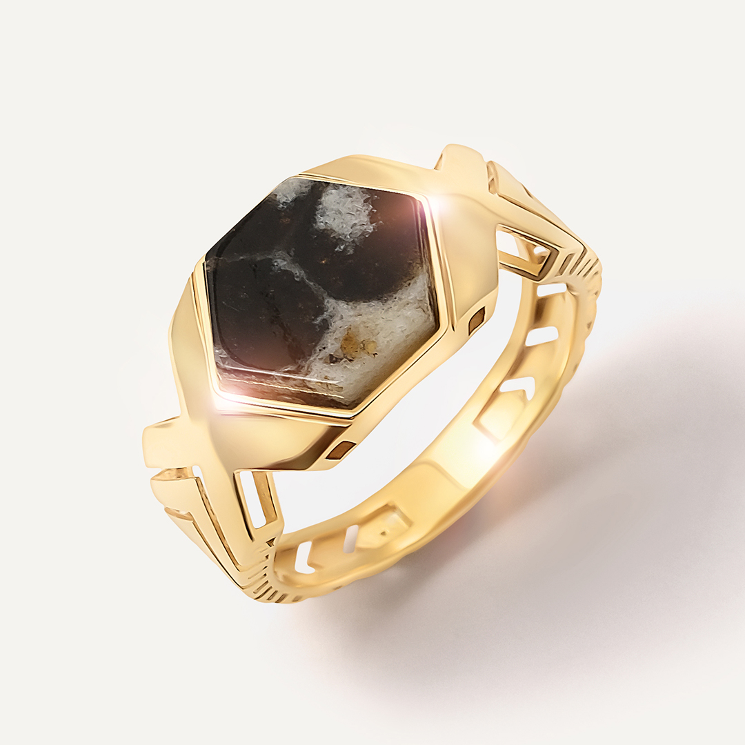 Серебряное кольцо с янтарем