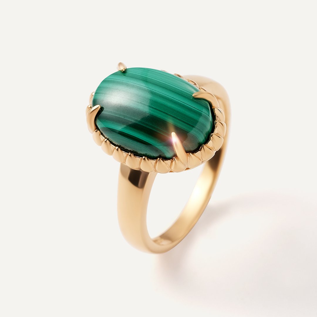 Серебряное кольцо с малахитом